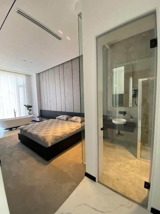 Luxury Penthouse Prishtina Apartment Prishtinë Exterior photo