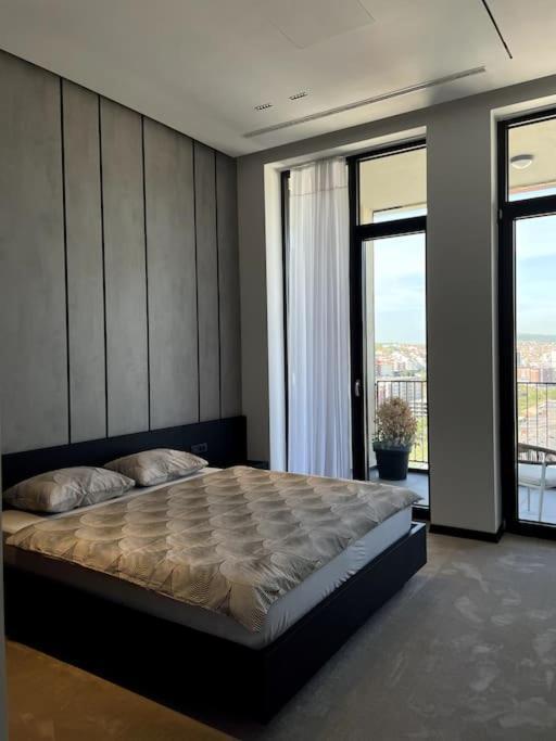 Luxury Penthouse Prishtina Apartment Prishtinë Exterior photo